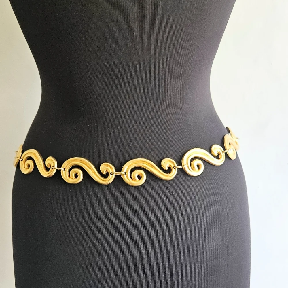 Vtg Rare Escada scroll link heavy Chunky chain belt Made In Spain Luxury FIRM - Picture 9 of 9
